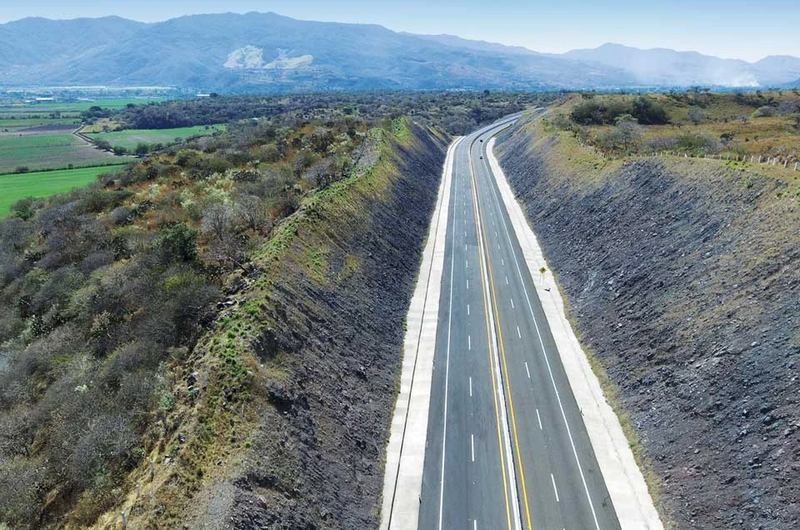 Obra realizada por Grupo INDI Mantenimiento, rehabilitación y operación del tramo carretero Jala-Compostela